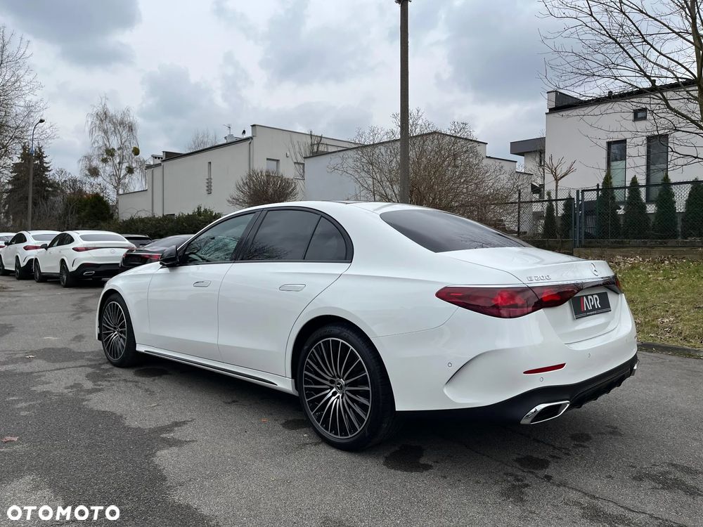 Mercedes-Benz Klasa E 200 - 7