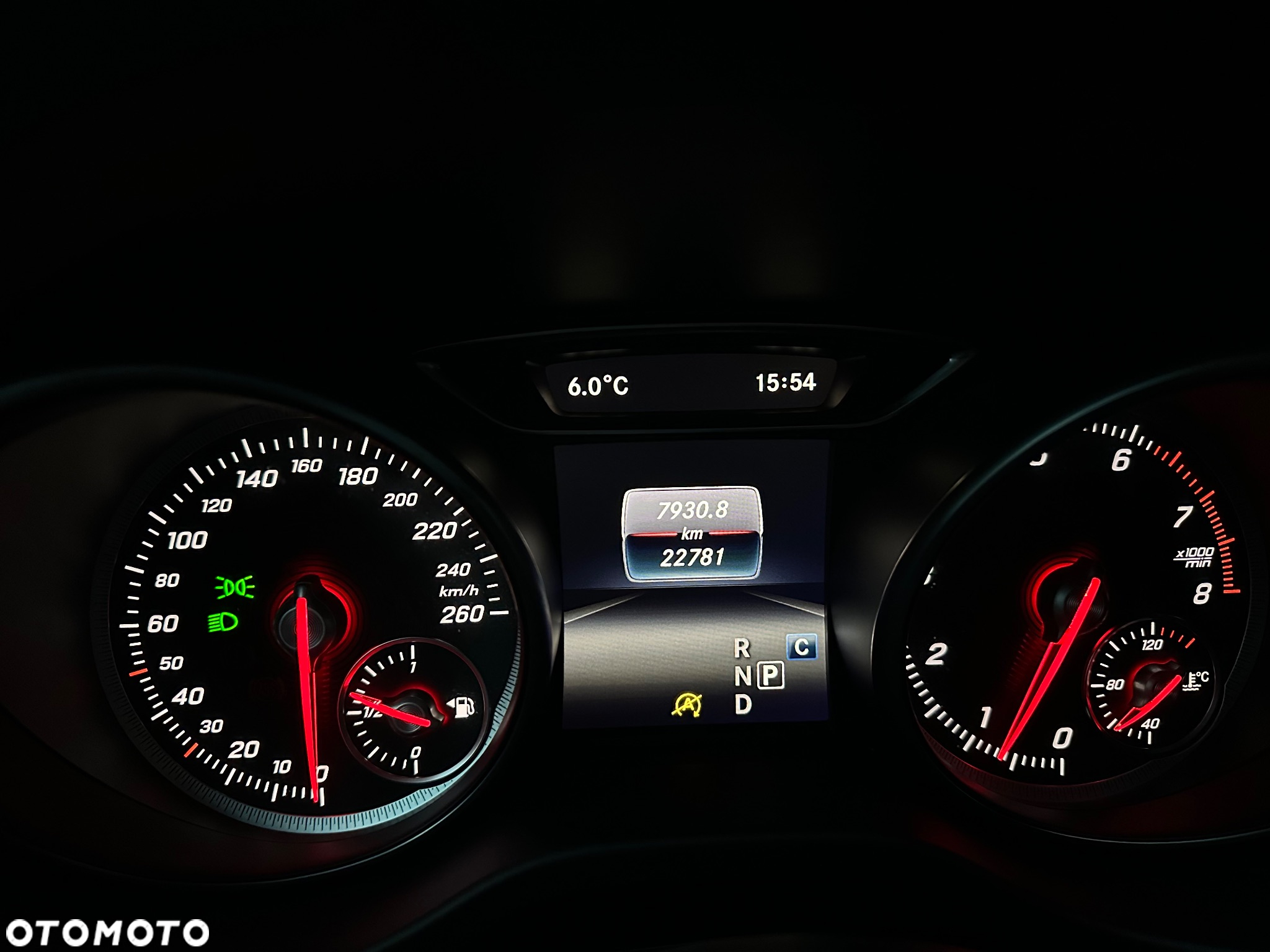 Mercedes-Benz GLA 200 7G-DCT AMG Line - 25