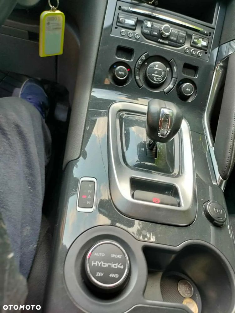 Peugeot 3008 2.0 HDi HYbrid4 - 6