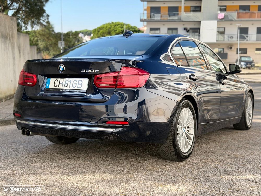 BMW 330 e iPerformance Line Luxury - 19