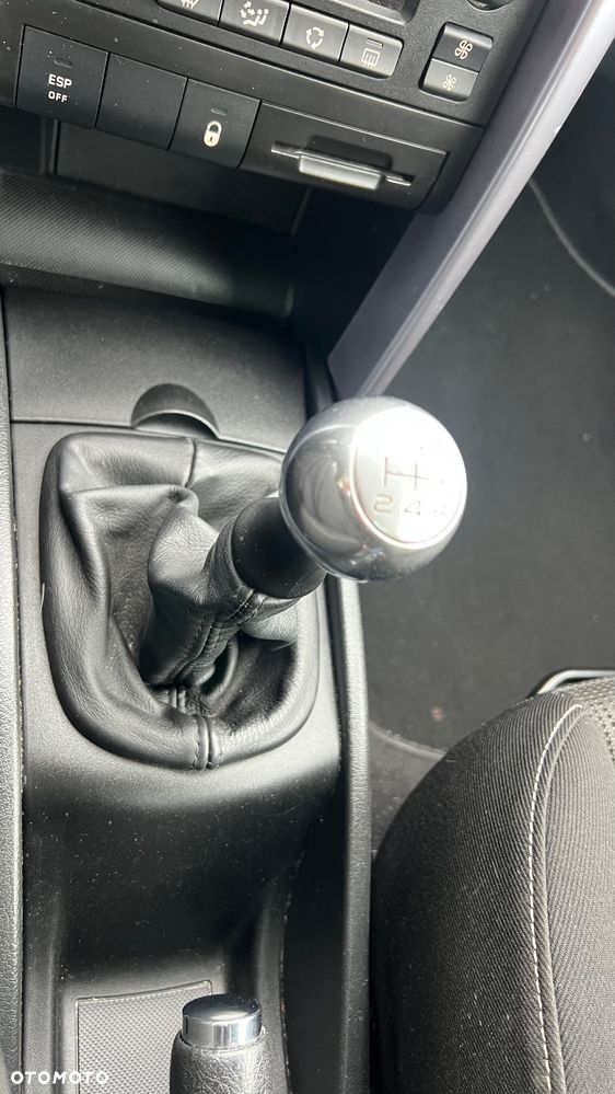 Peugeot 207 CC 120 VTi Active - 17
