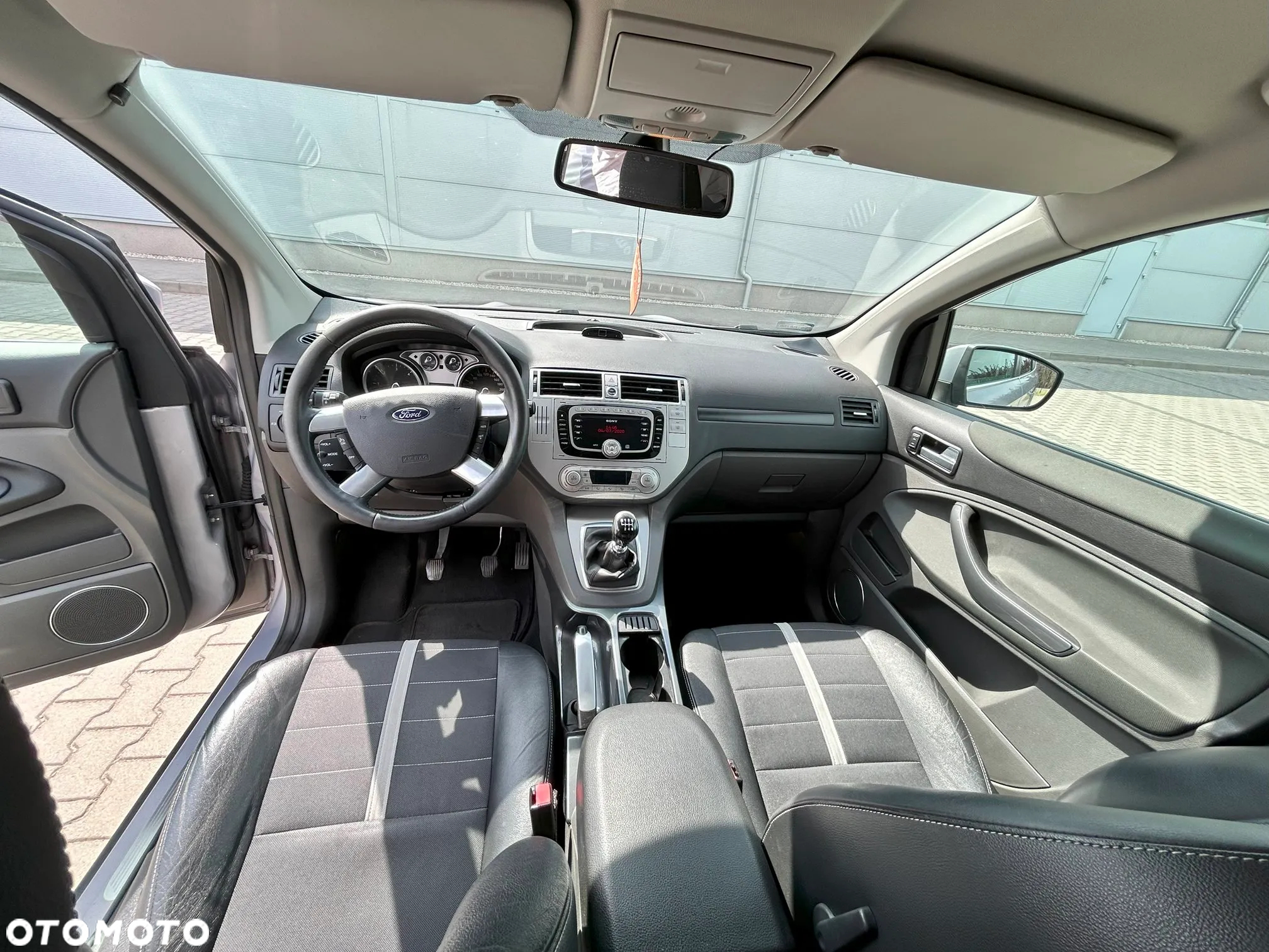 Ford Kuga - 15