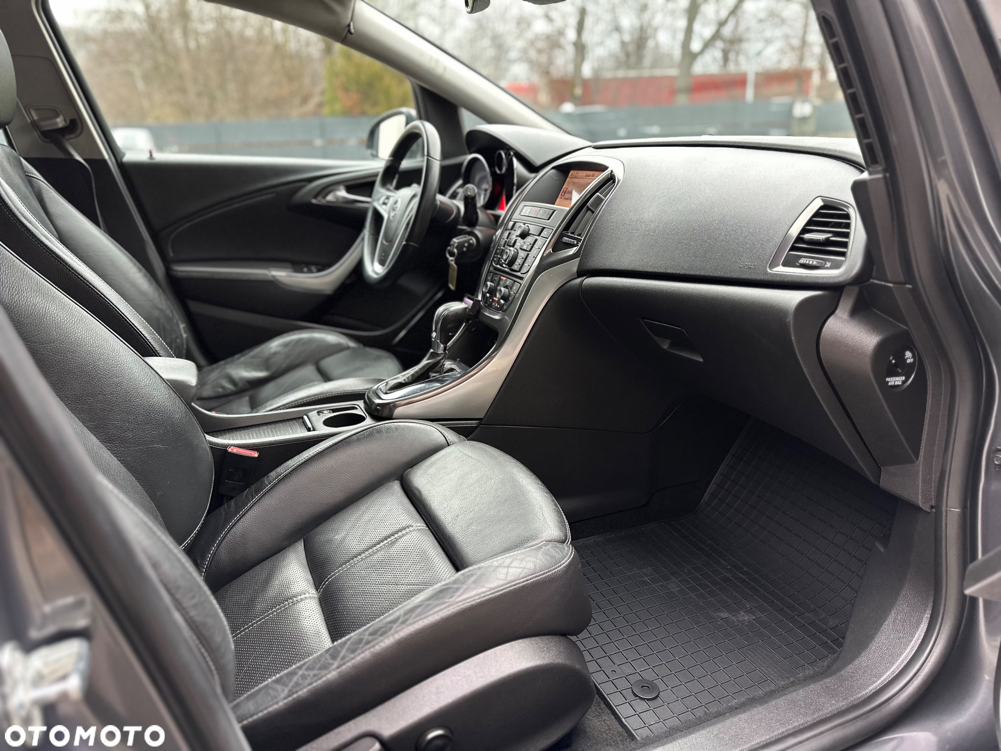Opel Astra IV 2.0 CDTI Cosmo - 23