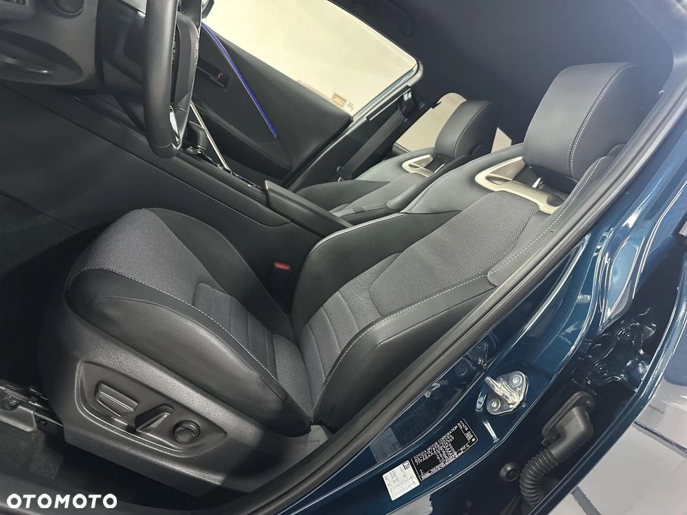 Toyota C-HR 2.0 Hybrid Dynamic Force Executive - 23
