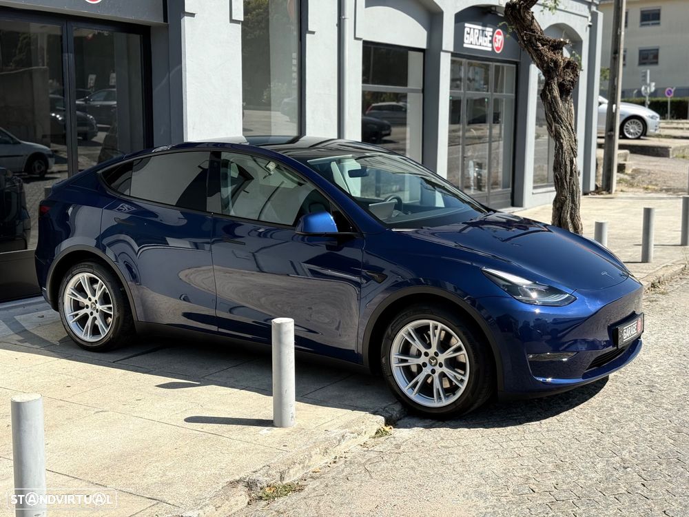Tesla Model Y 2023 photo 4