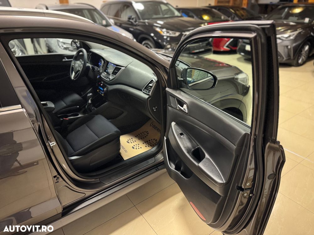 Hyundai Tucson blue 1.7 CRDi 2WD Style - 10