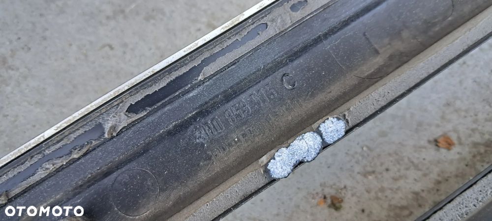 Listwa Chrom Drzwi Prawy Przód Prawa Przednia VW Passat B5 - 7