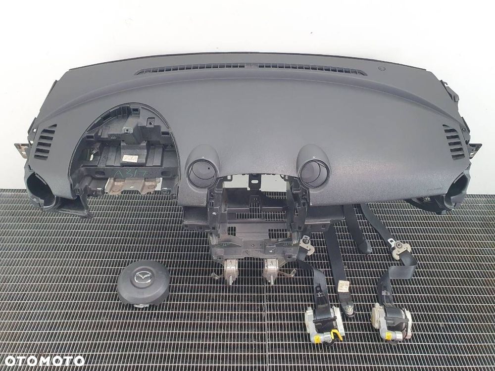 KOKPIT DESKA KONSOLA AIRBAG KOMPLET MAZDA 2 DE 2008 EU DESKA PASY PODUSZKA - 1