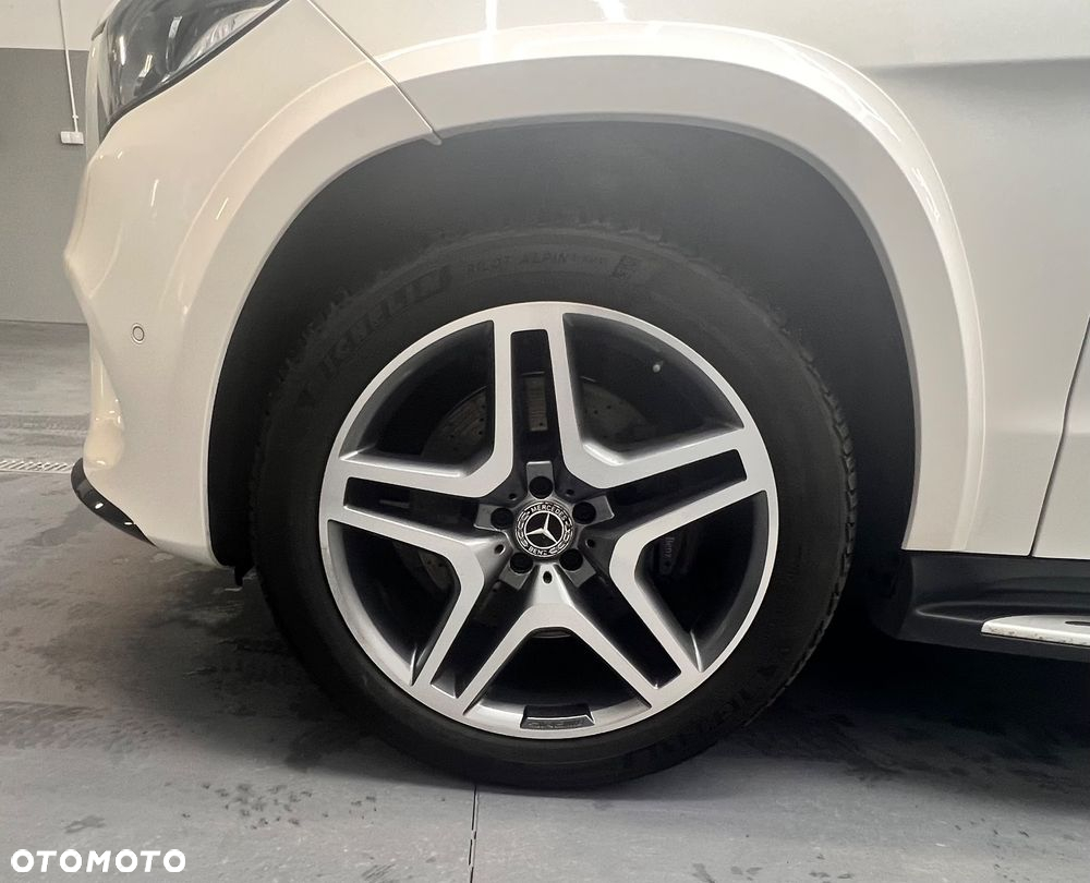 Mercedes-Benz GLS 350 d 4-Matic - 22