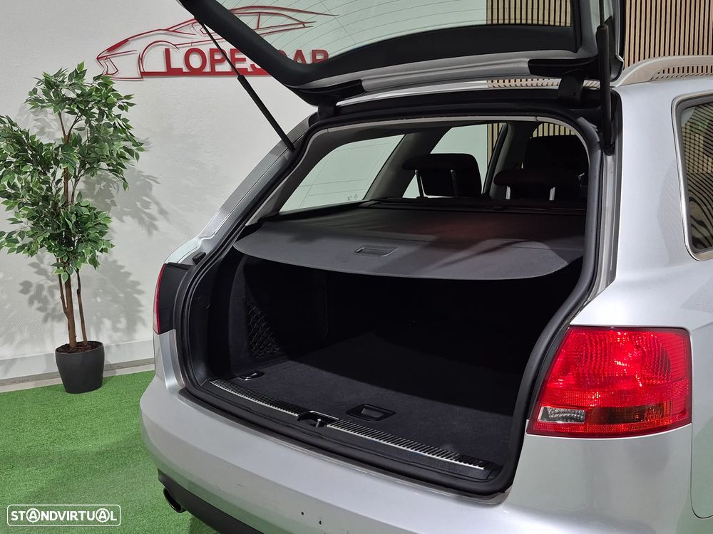Audi A4 Avant 1.6 Exclusive - 23
