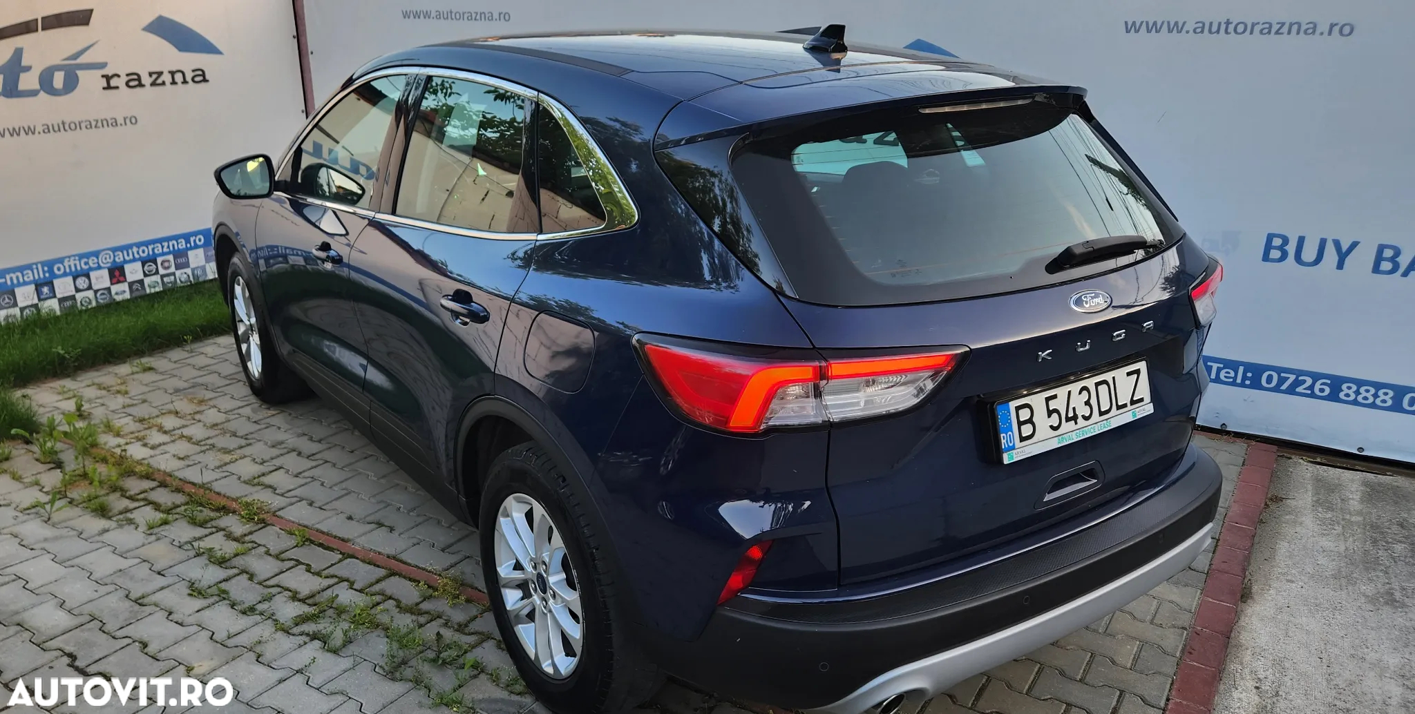 Ford Kuga 1.5 TDCi 2WD Powershift Titanium - 11