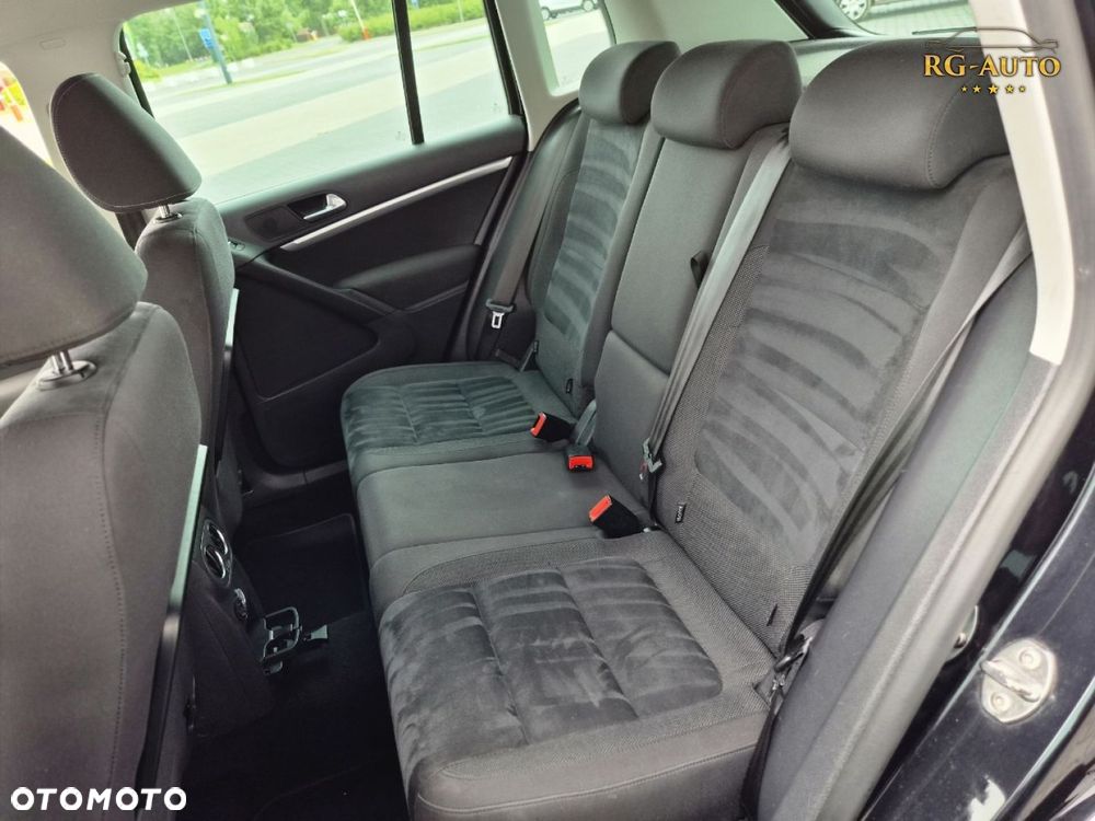 Volkswagen Tiguan - 24