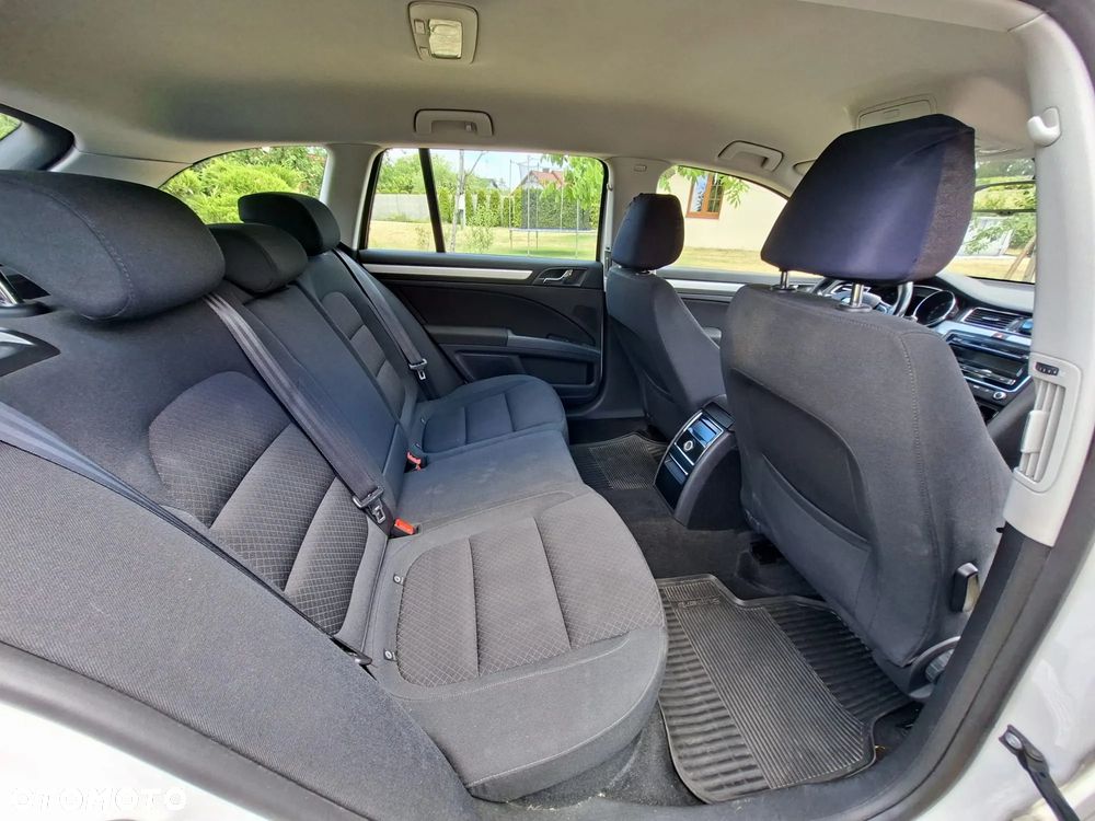 Skoda Superb 2.0 TDI Ambition - 13