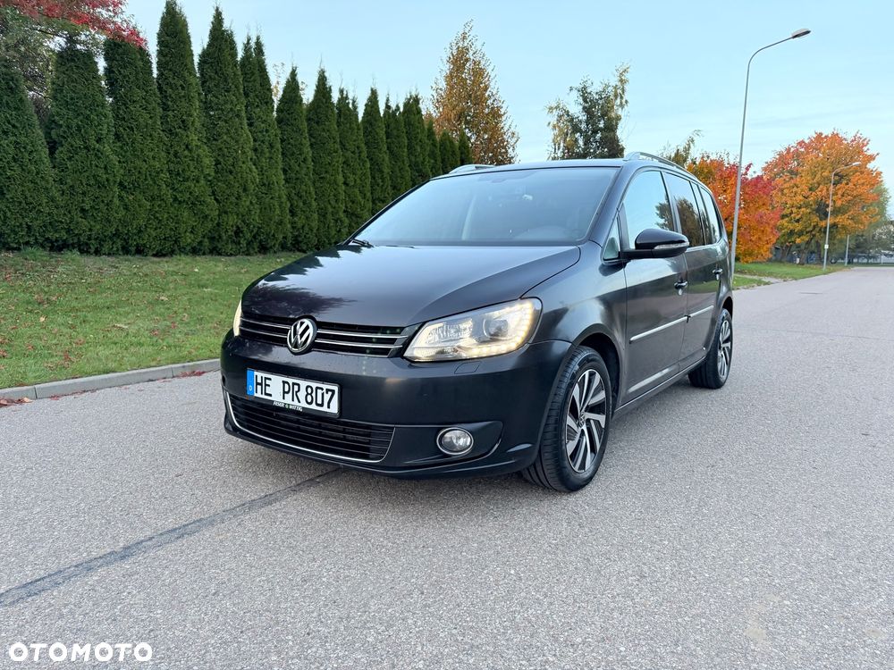 Volkswagen Touran - 1