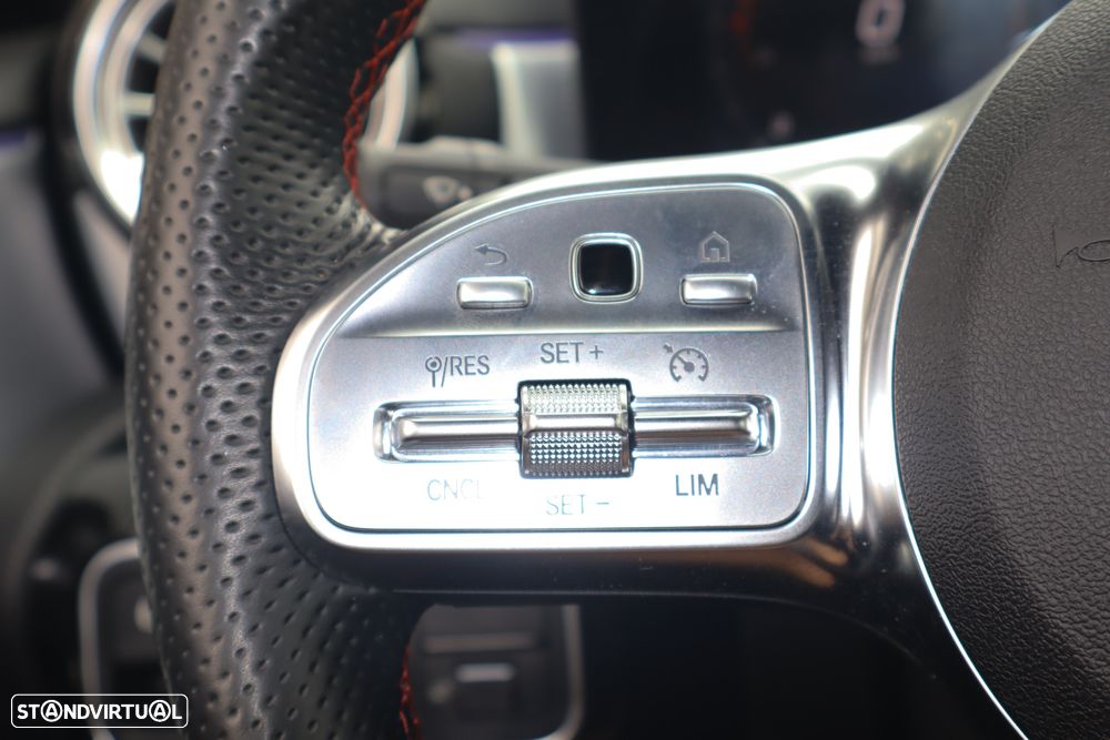 Mercedes-Benz A 250 e AMG Line - 21