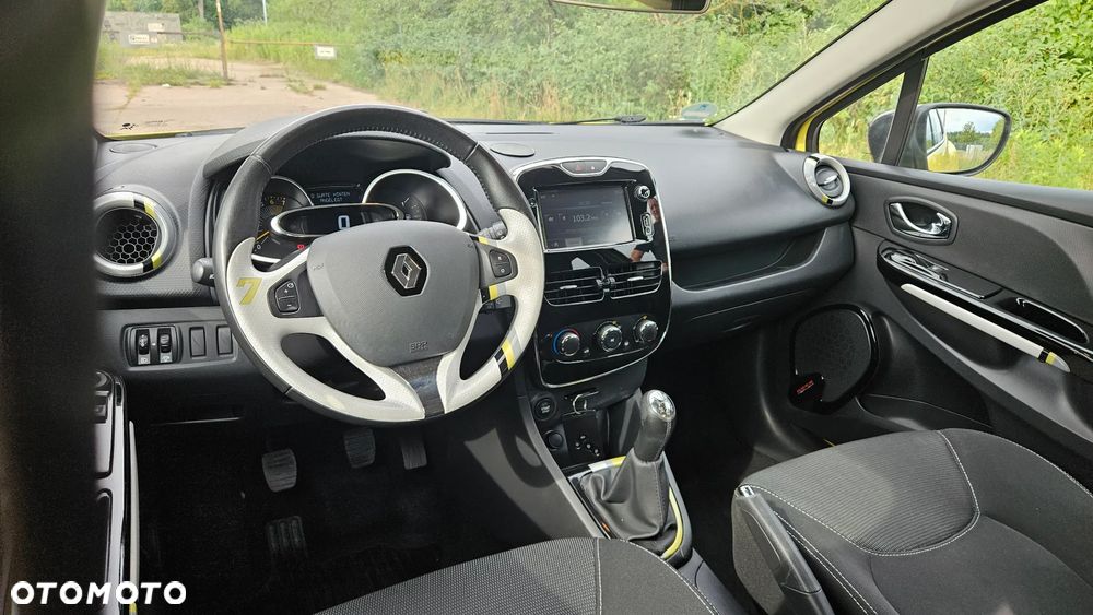 Renault Clio 1.2 16V 75 LIMITED - 16