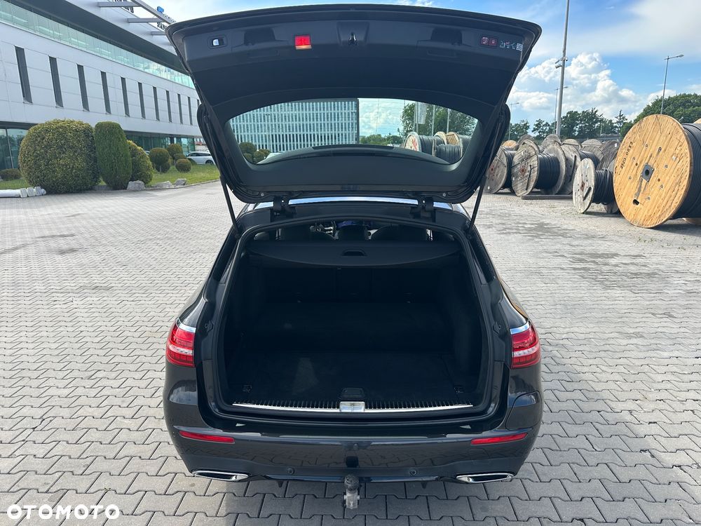 Mercedes-Benz Klasa E 300 de 4Matic 9G-TRONIC AMG Line - 7