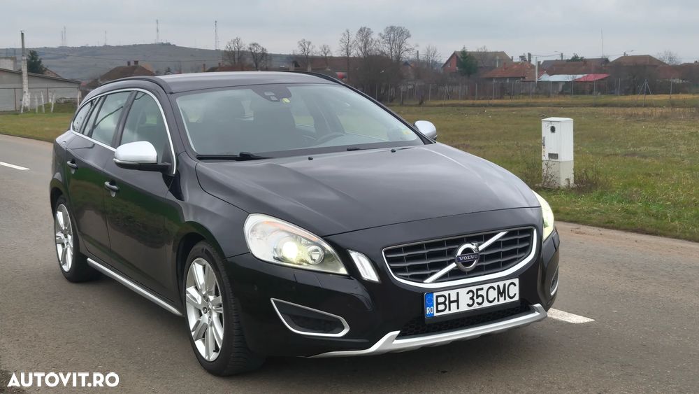 Volvo V60 2.0T Geartronic Powershift Summum - 3