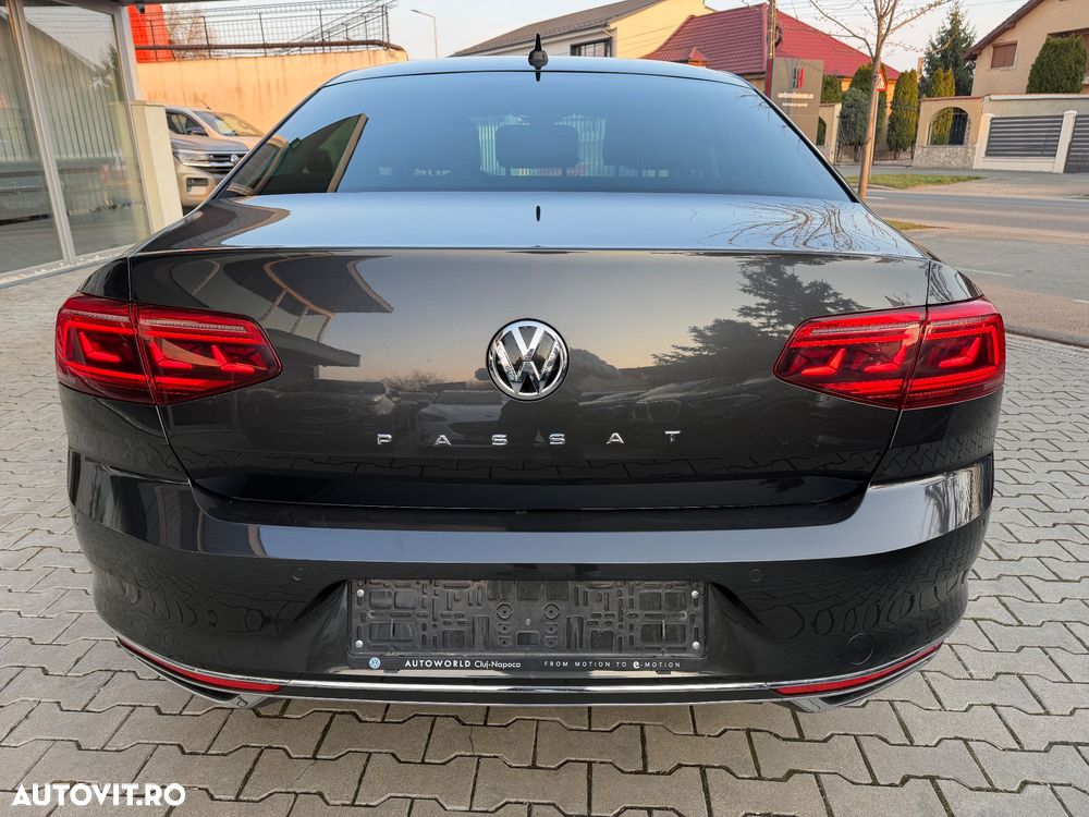 Volkswagen Passat 2.0 TDI SCR DSG Highline - 9