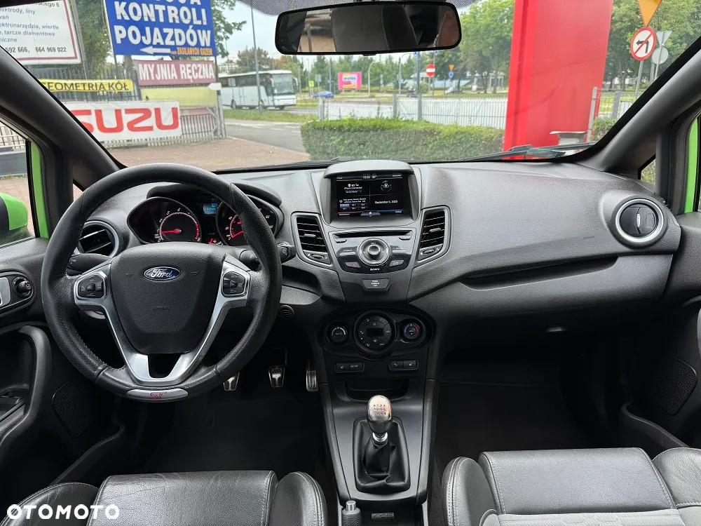 Ford Fiesta 1.6 EcoBoost ST200 - 10