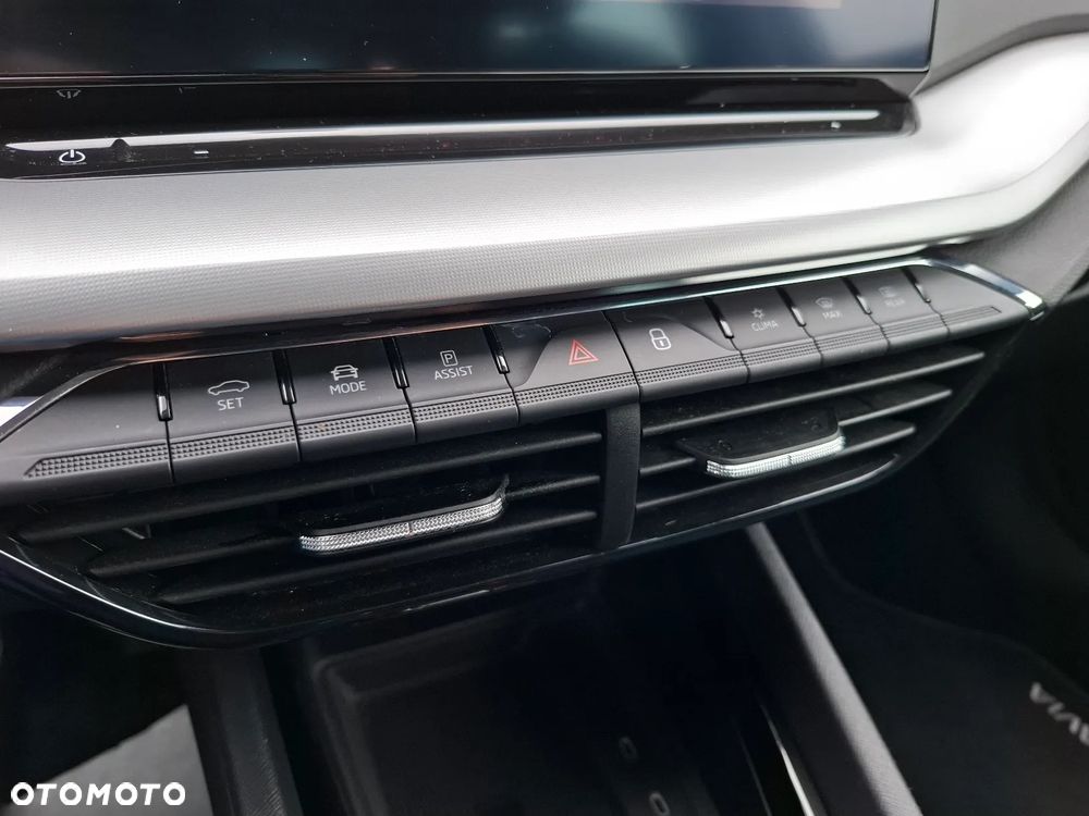 Skoda Octavia Combi 2.0 TDI DSG Clever - 31