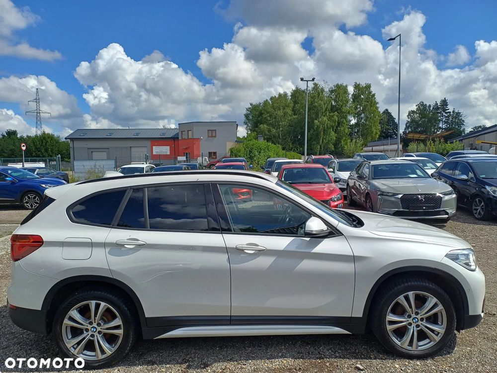 BMW X1 sDrive16d Sport Line - 7