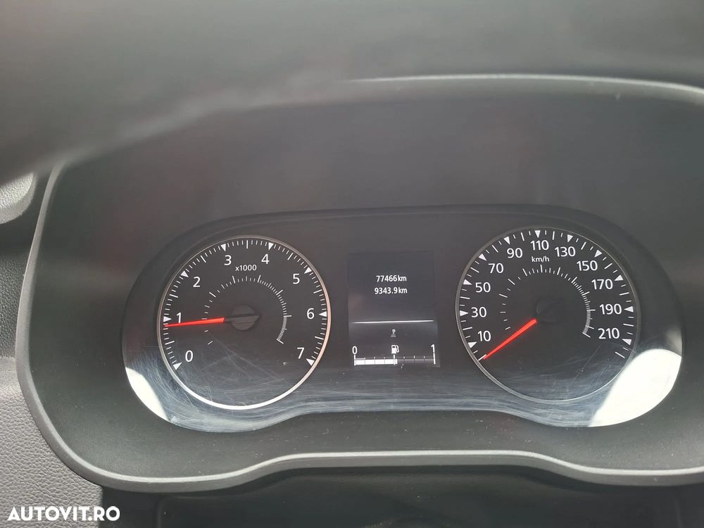 Dacia Duster 1.5 dCi 4WD Prestige jante 17" - 11