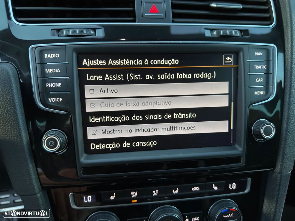 VW Golf R 4Motion BlueMotion DSG - 35