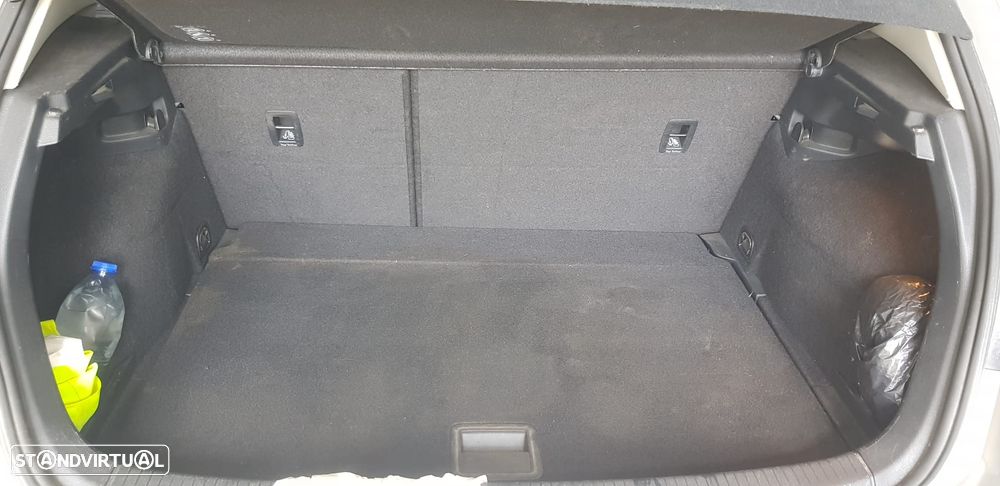 VW Golf 1.6 TDI BlueMotion Comfortline - 10