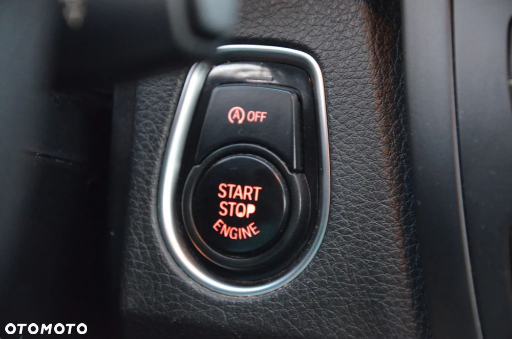 BMW Seria 3 316d Luxury Line - 26