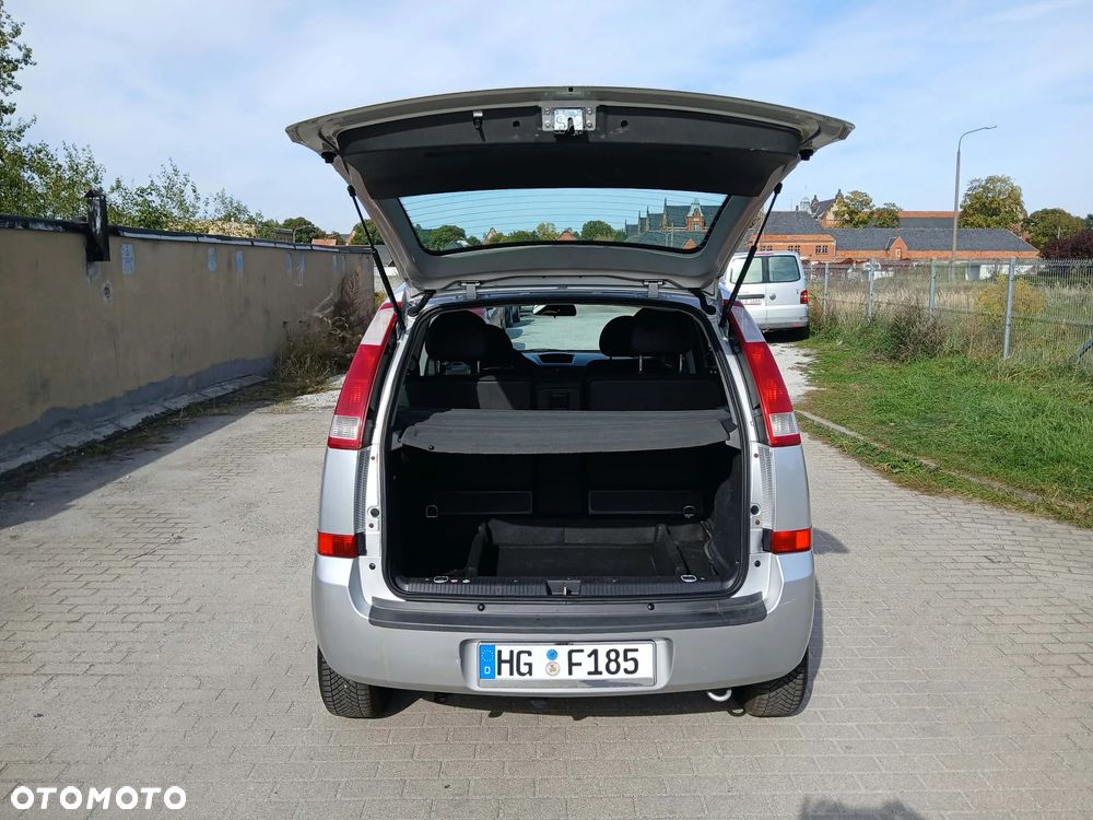 Opel Meriva - 9