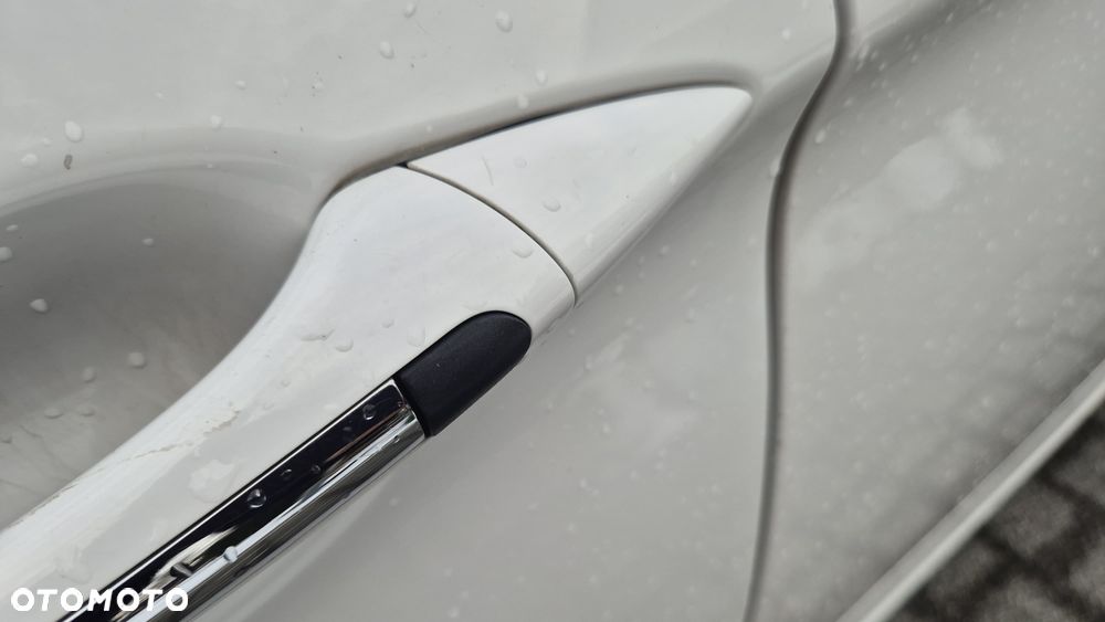 Hyundai i40 Kombi 1.7 CRDi DCT Style - 14