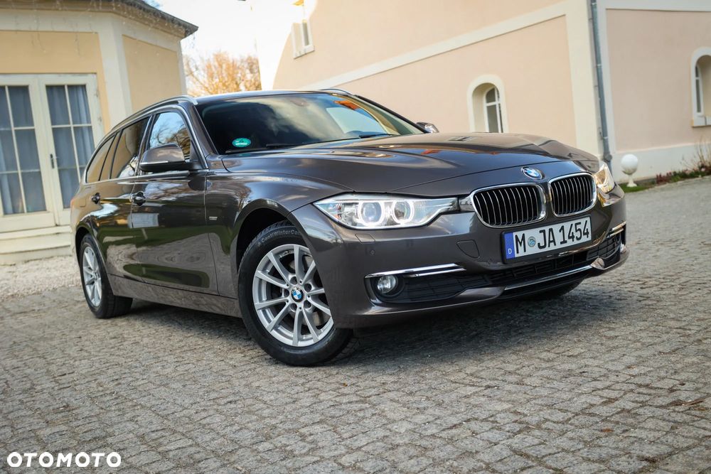 BMW Seria 3 320d Blue Performance Luxury Line - 1