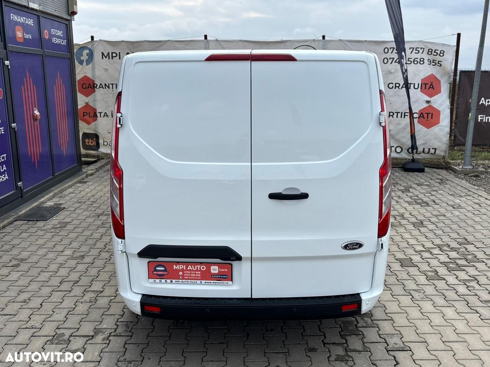 Ford TRANSIT CUSTOM - 5