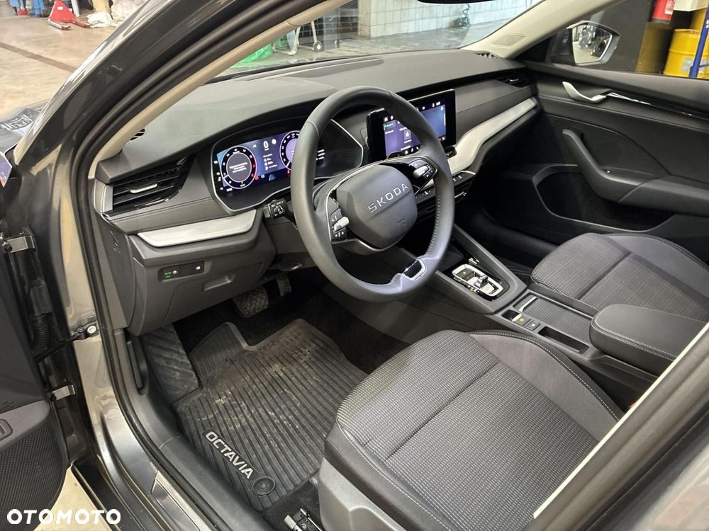 Skoda Octavia - 10