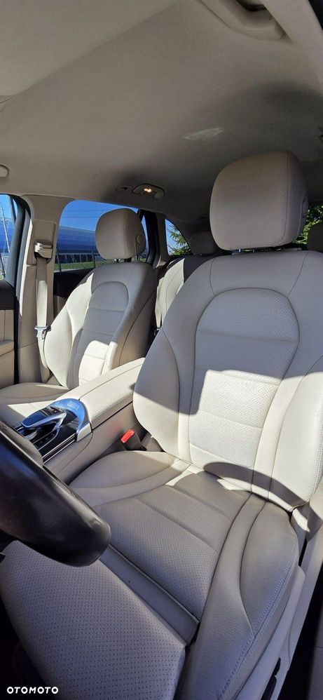 Mercedes-Benz GLC 220 d 4-Matic - 30