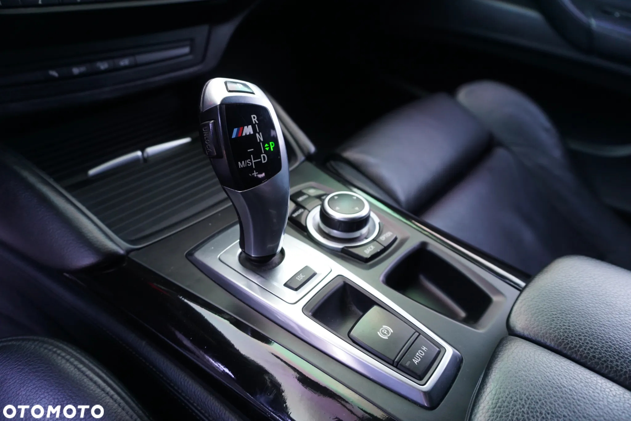 BMW X6M Standard - 24