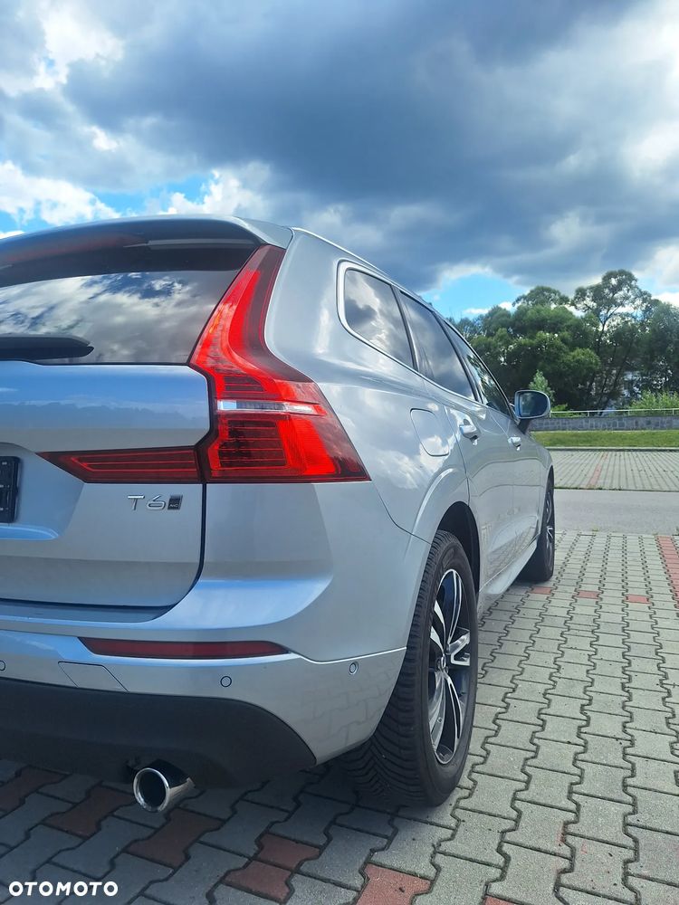 Volvo XC 60 T6 AWD Geartronic Momentum Pro - 33