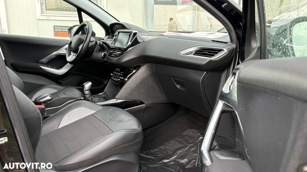 Peugeot 2008 - 22