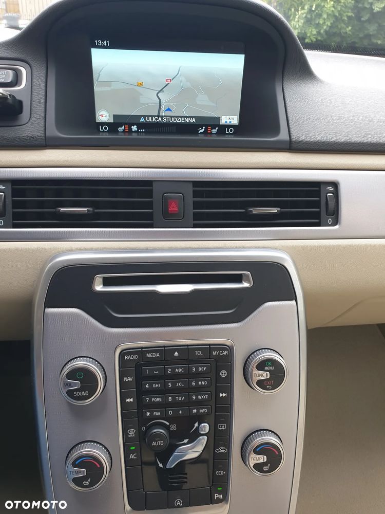 Volvo V70 D4 Geartronic Linje Svart - 26