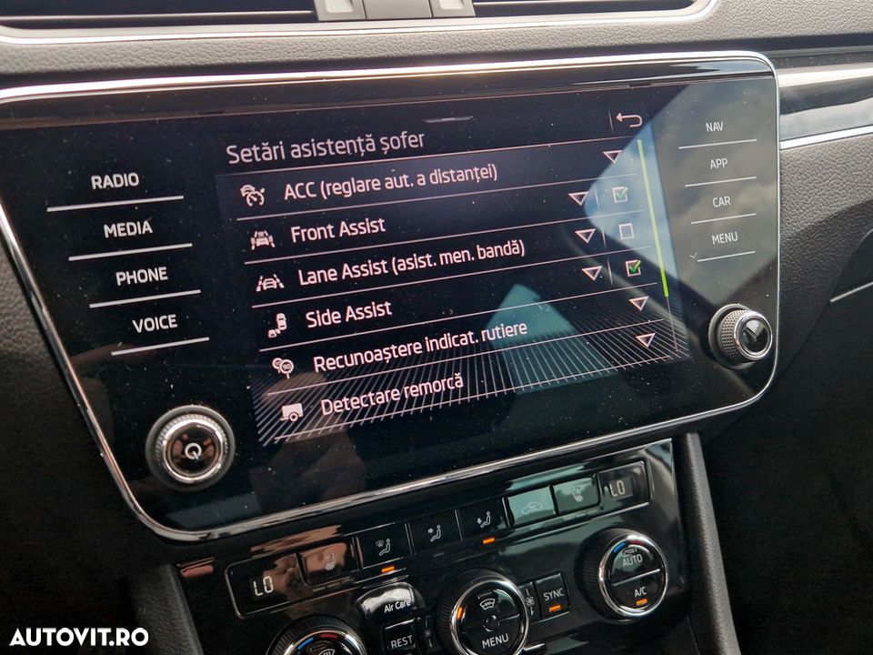 Skoda Superb 2.0 TSI DSG L&K - 23