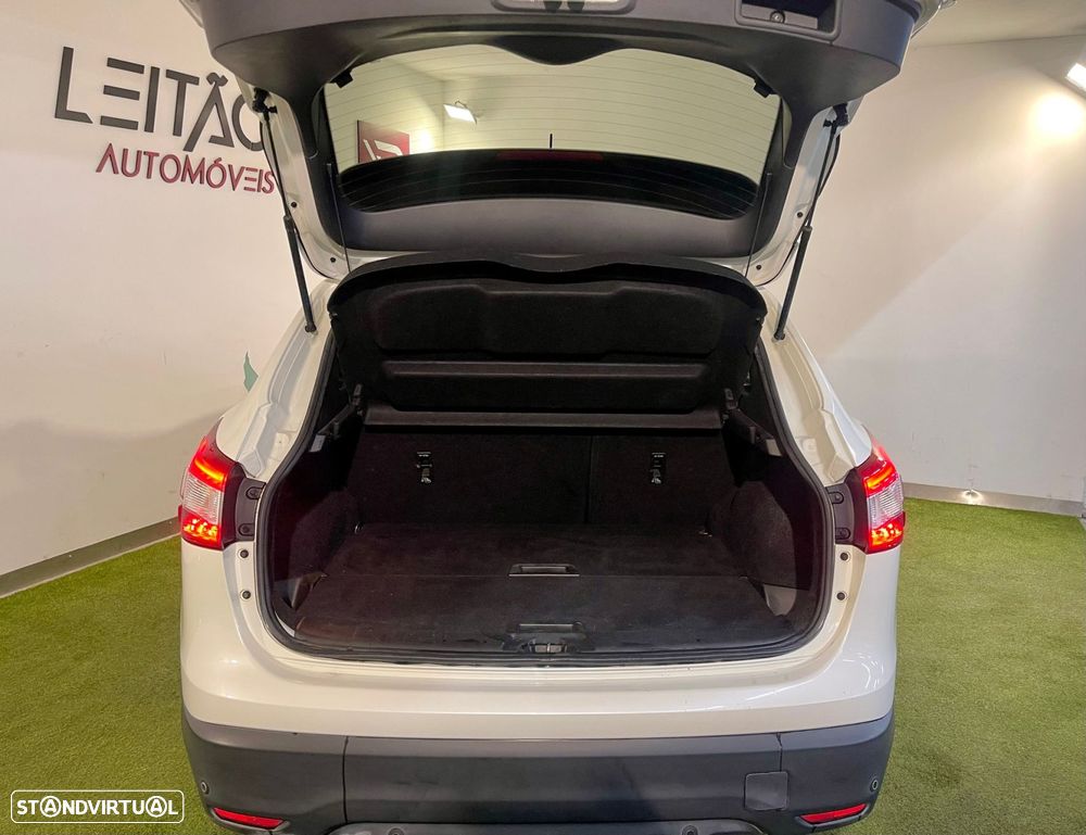 Nissan Qashqai 1.5 dCi N-Connecta - 25