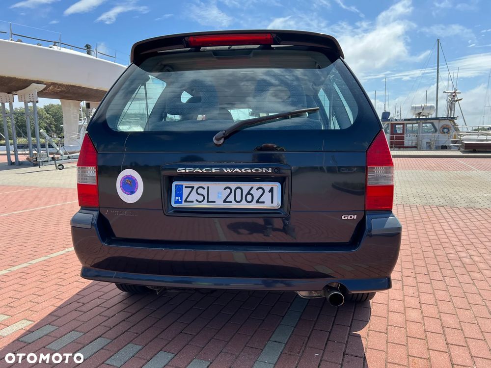 Mitsubishi Space Wagon 2.4 GDI Family - 11