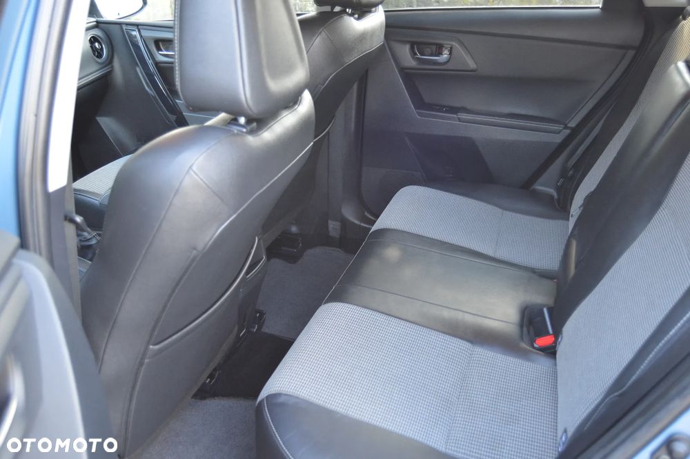 Toyota Auris 1.2 Turbo Executive - 31