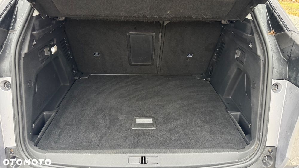 Peugeot 3008 1.6 BlueHDi Allure S&S - 21