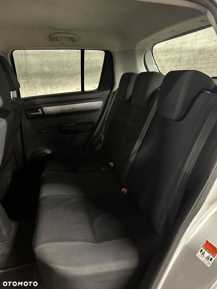 Suzuki Swift 1.3 DDiS Club - 18
