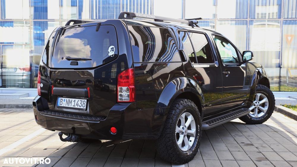 Nissan Pathfinder 2.5 dCi Premium - 17