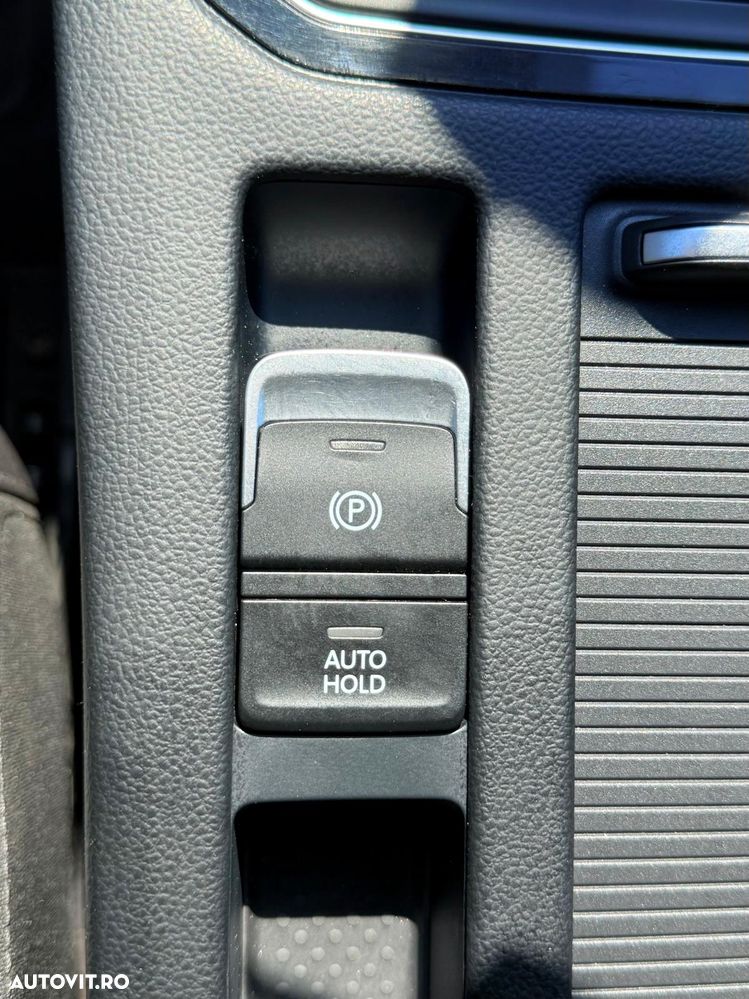 Volkswagen Passat 2.0 TDI DSG Highline - 36
