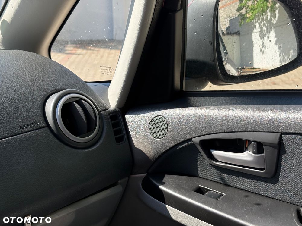 Suzuki SX4 1.9 DDiS DPF 4x2 Comfort - 14