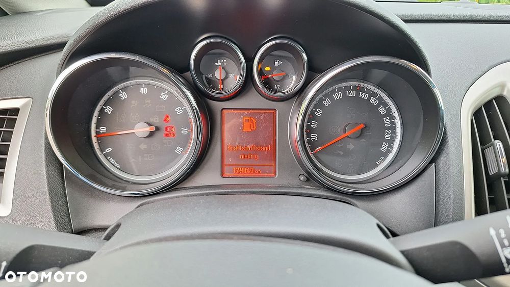 Opel Astra 1.4 Turbo - 12
